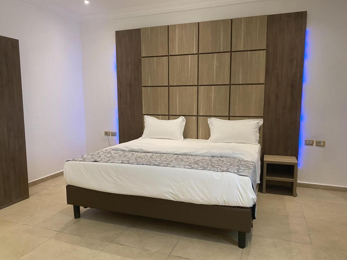 Hotel Franco Yaounde Bagian luar foto