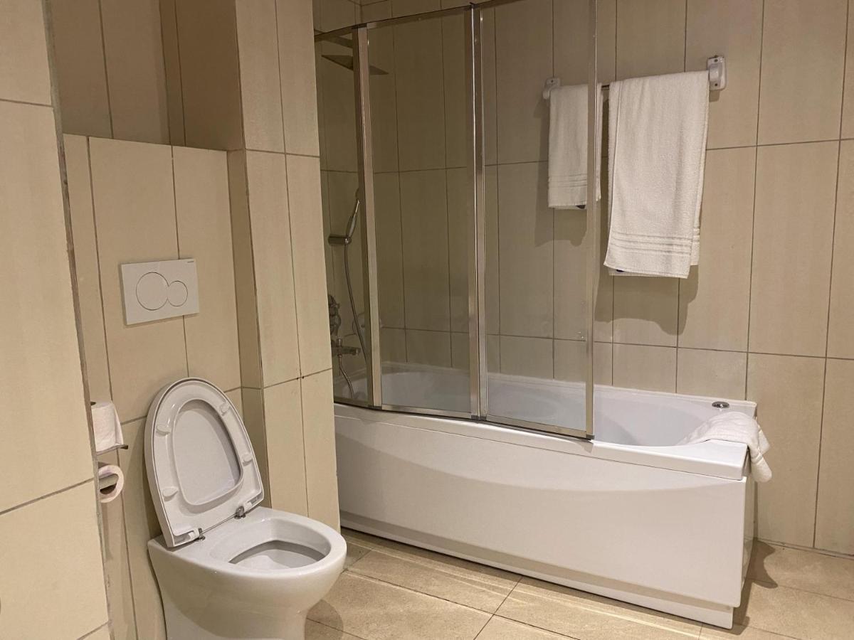Hotel Franco Yaounde Bagian luar foto