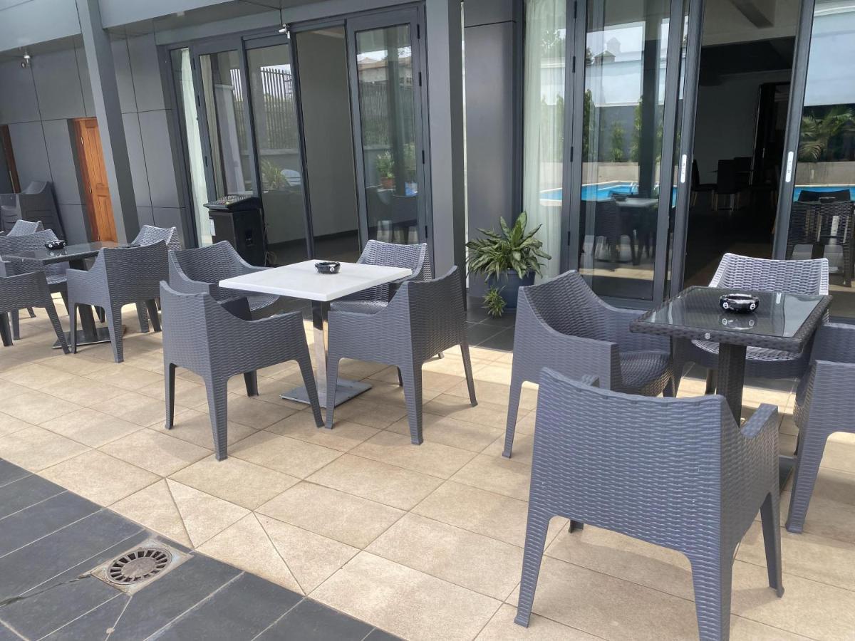 Hotel Franco Yaounde Bagian luar foto