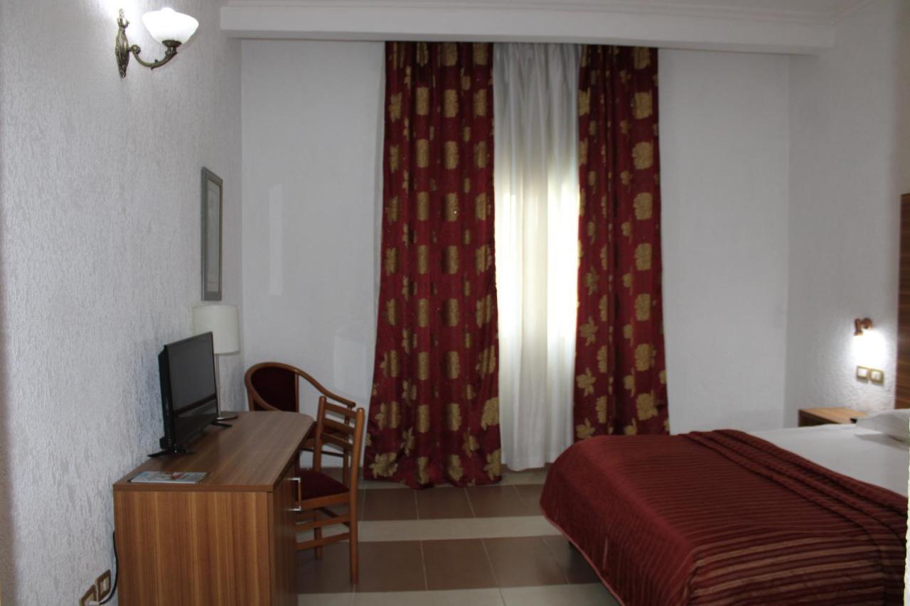 Hotel Franco Yaounde Bagian luar foto