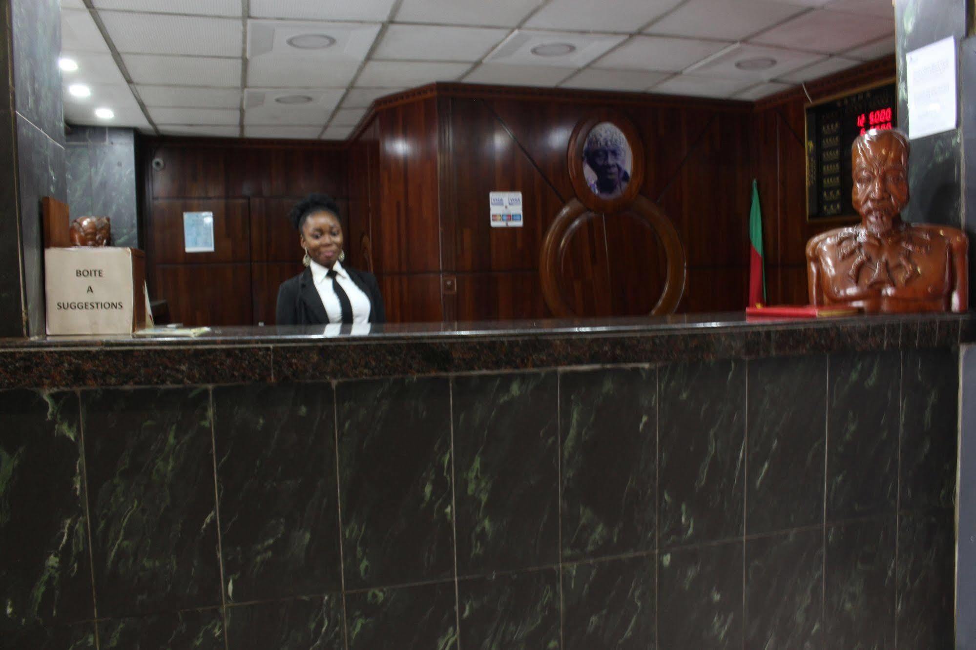 Hotel Franco Yaounde Bagian luar foto